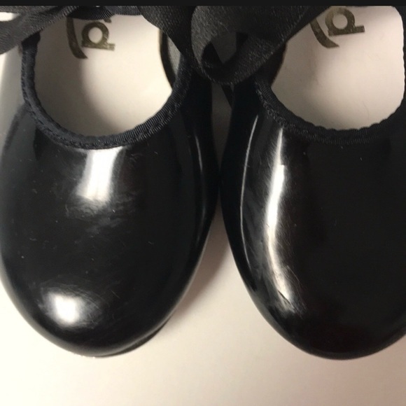 AWARD Girls Tap Shoes - Picture 3 of 9